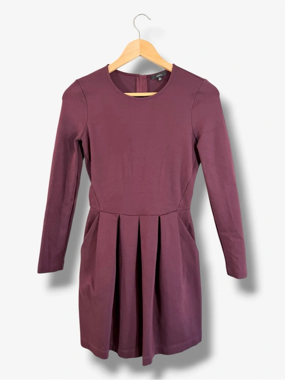 Aritzia Talula Wine Purple Fit & Flare Dress Size 2 Long Sleeve Ponte Knit